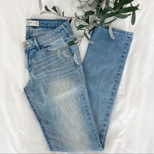 Abercrombie & Fitch Straight Leg Jeans
